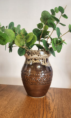 Pottery vase