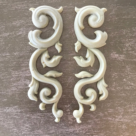 SC49 – Antique Architectural Scrolls