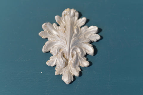 R3 – Roman Leaf