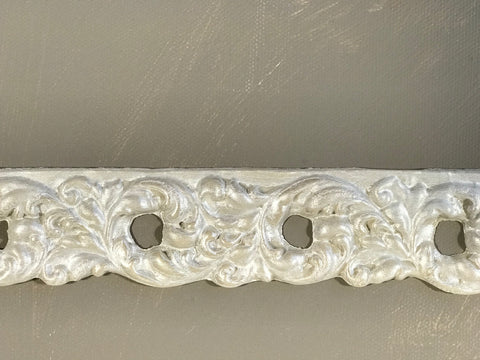 T26 – Chunky French Floral Trim